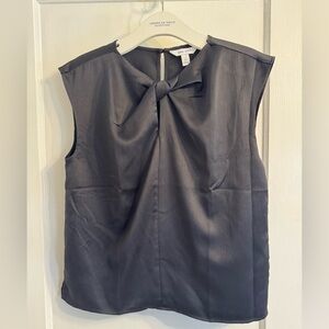 New Nine West twist front blouse